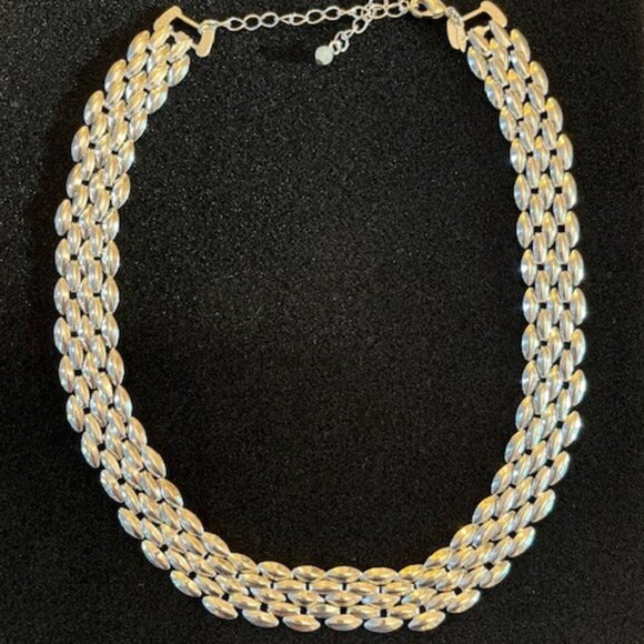 VINTAGE | Basket Weave Necklace 16" -EUC - Picture 1 of 8